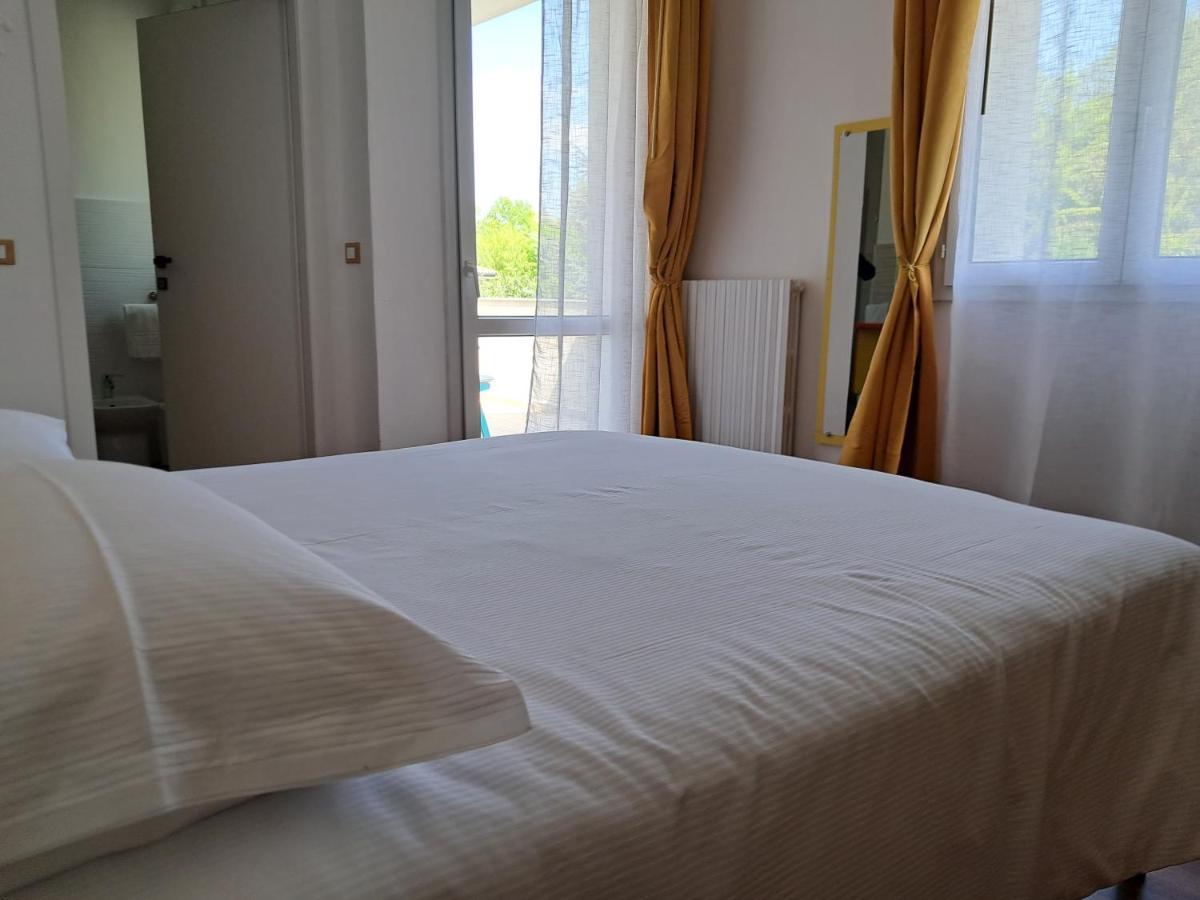 Monte San Pietro Terrazzaponente Bed & Breakfast エクステリア 写真