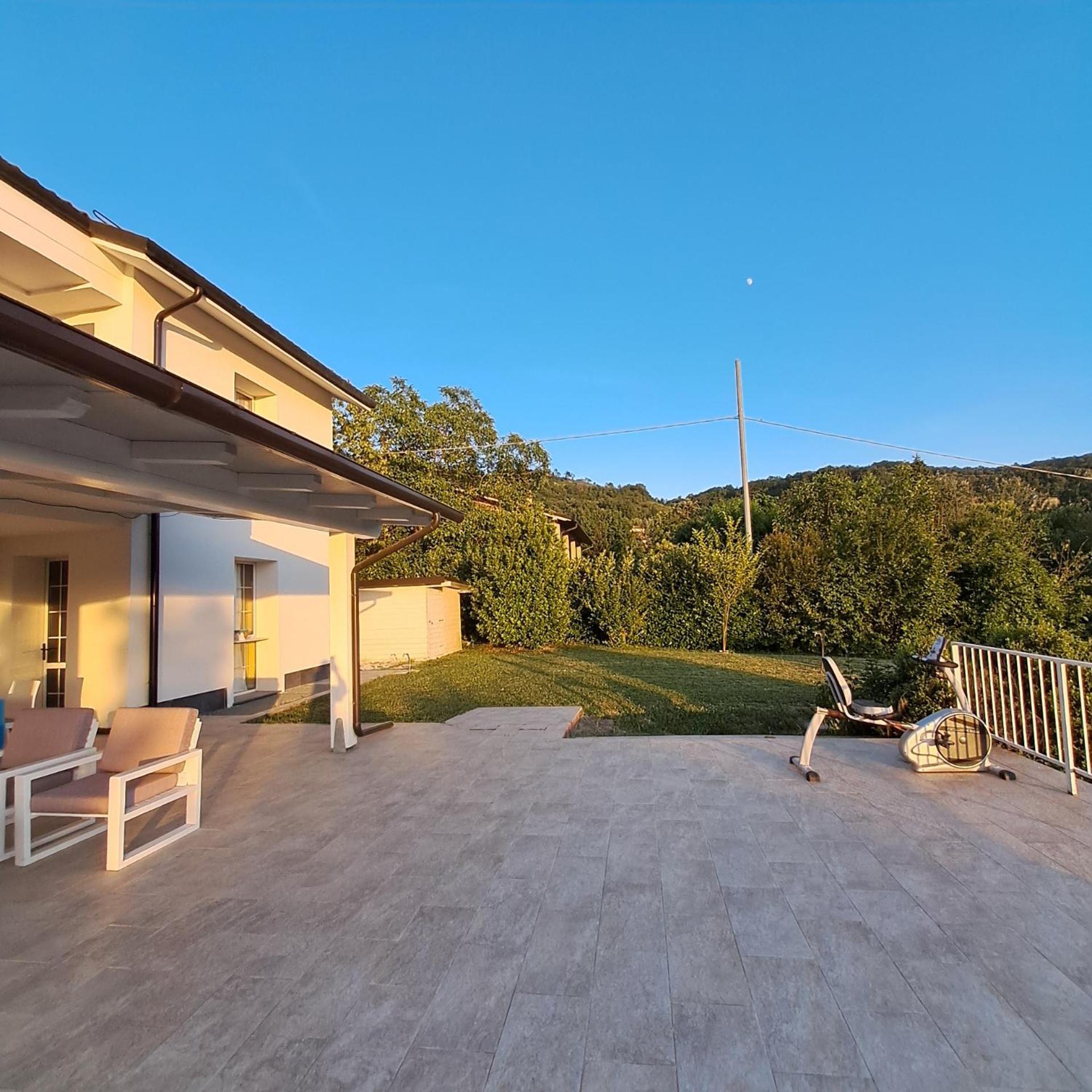 Monte San Pietro Terrazzaponente Bed & Breakfast エクステリア 写真